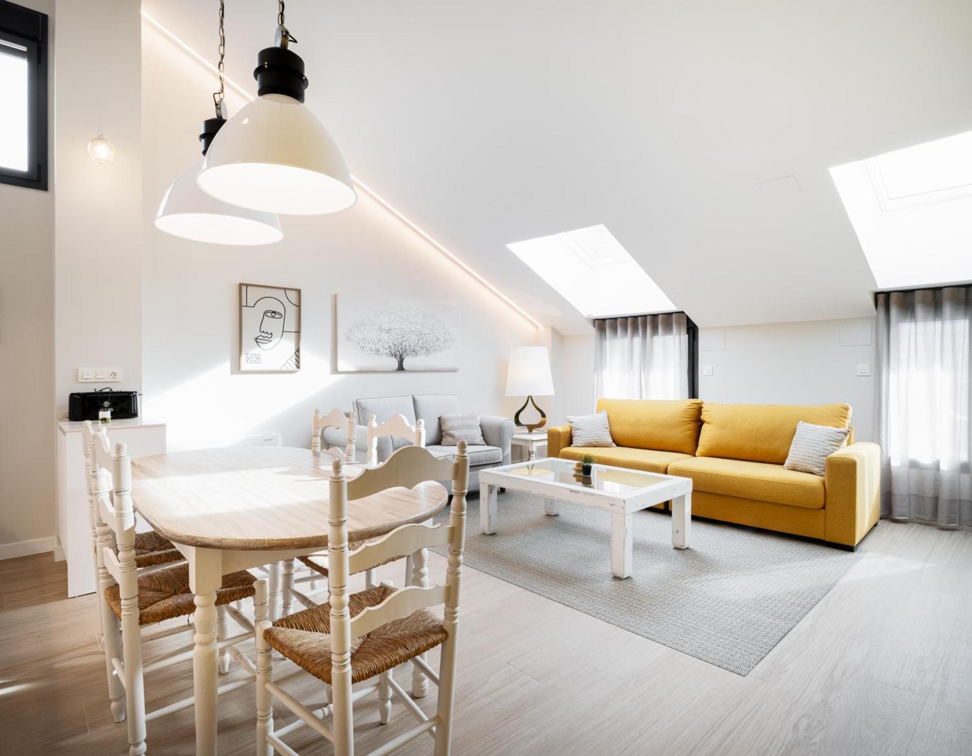 Apartamentos Torre Del Reloj ฮากา ภายนอก รูปภาพ