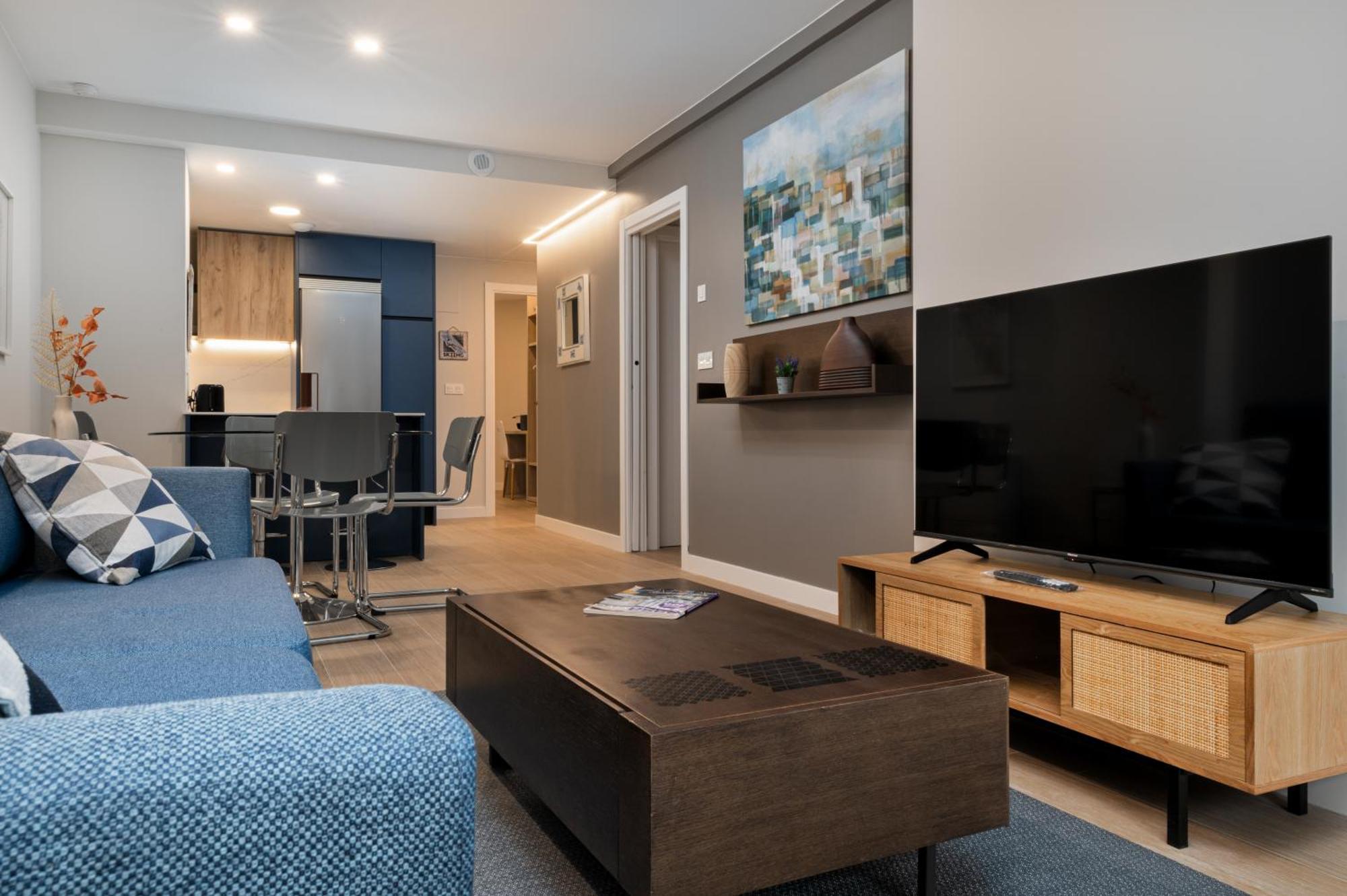 Apartamentos Torre Del Reloj ฮากา ภายนอก รูปภาพ