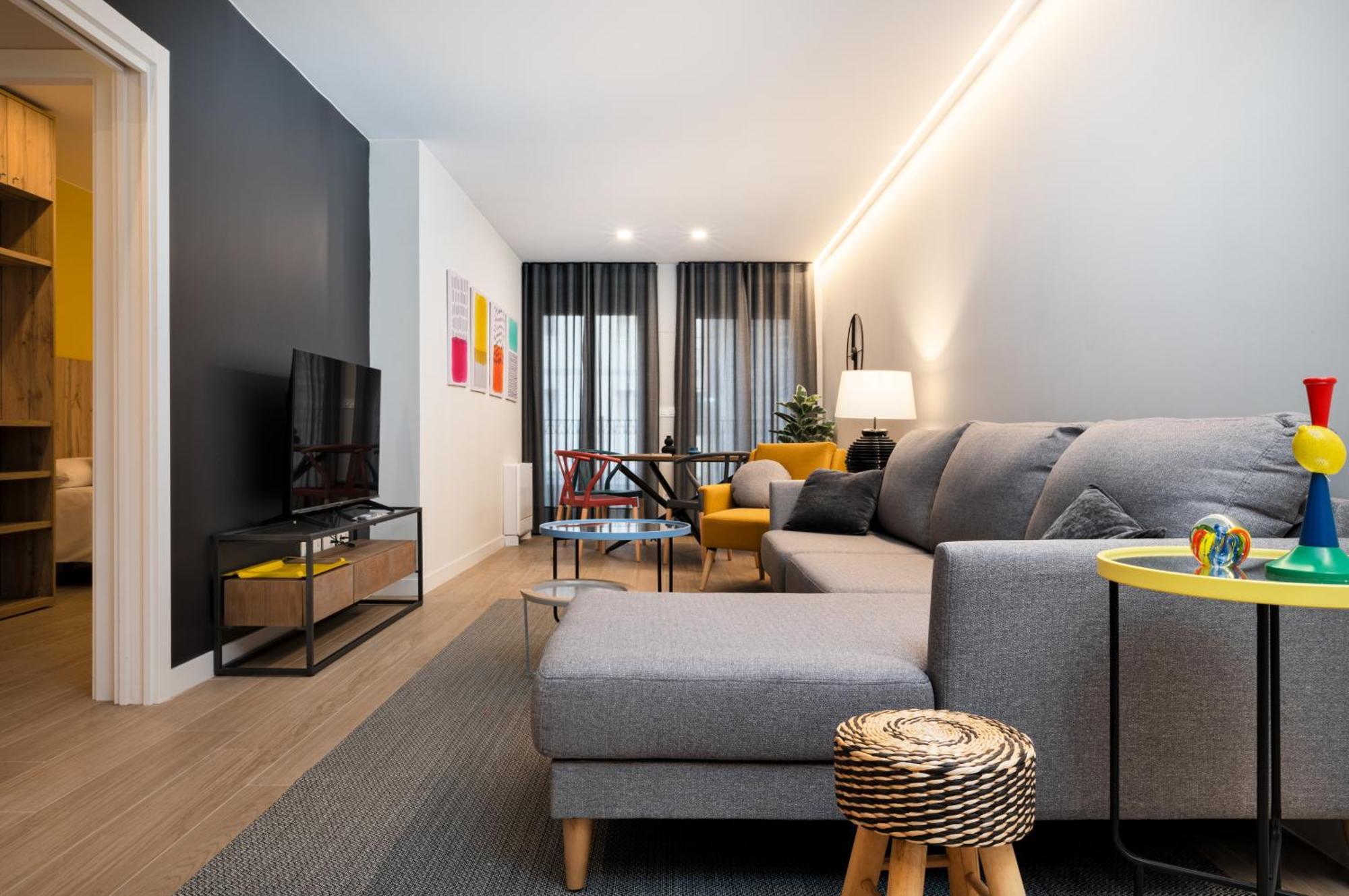 Apartamentos Torre Del Reloj ฮากา ภายนอก รูปภาพ